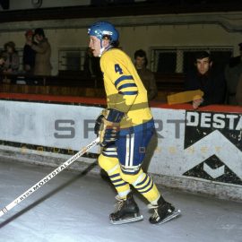 Hockey forward Lennart Svedberg