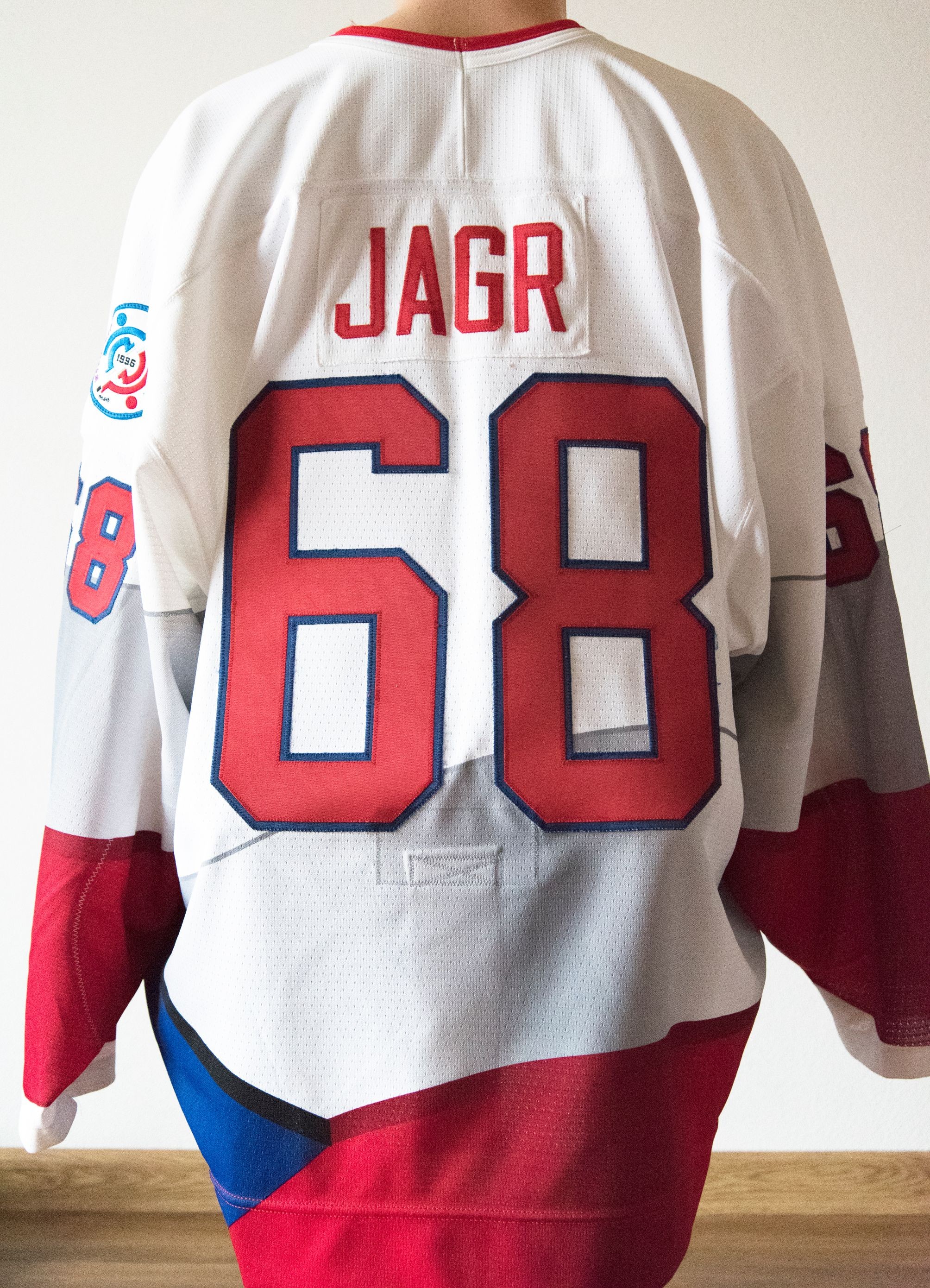 Random Jersey: Jaromir Jagr